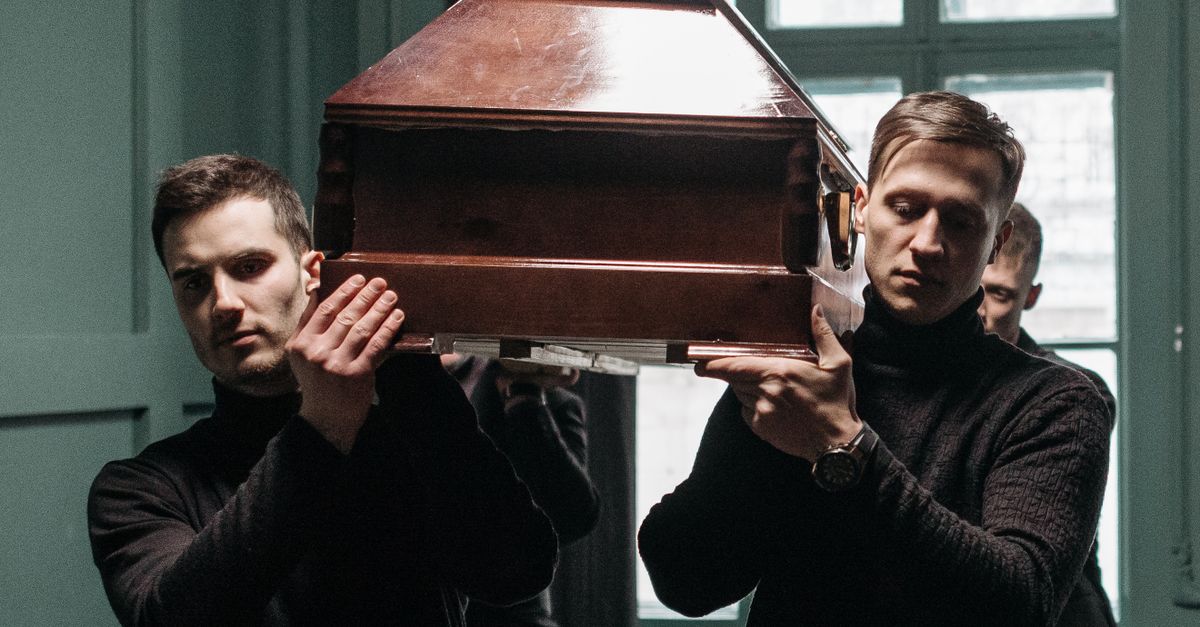 Unique Ideas for Celebrating Life in a Cremation Memorial